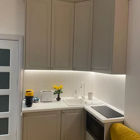 Studio Alice Romana Square Apartment *