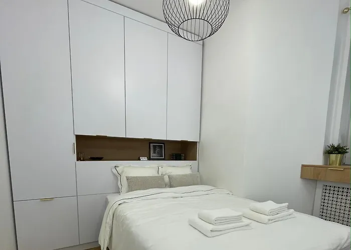 Studio Alice Romana Square Апартаменты *