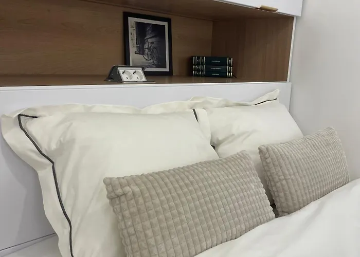 Studio Alice Romana Square 아파트 부쿠레슈티