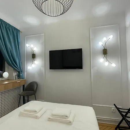 Daire Studio Alice Romana Square Bükreş