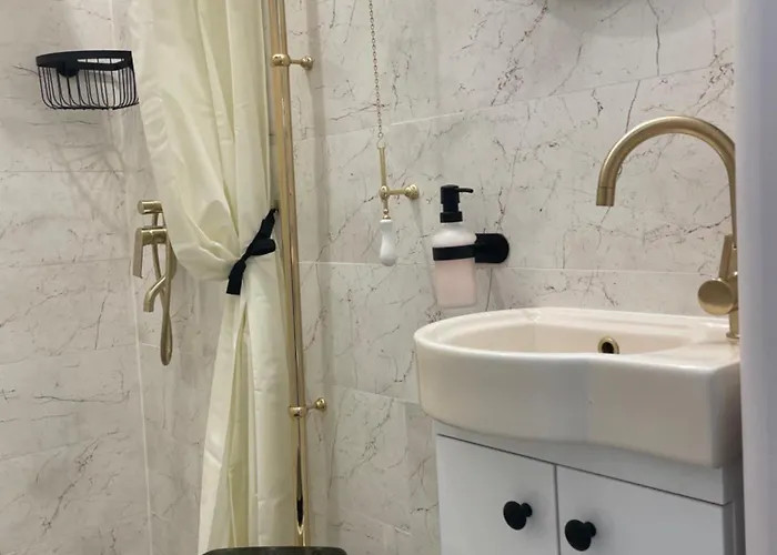 公寓 Studio Alice Romana Square 布加勒斯特